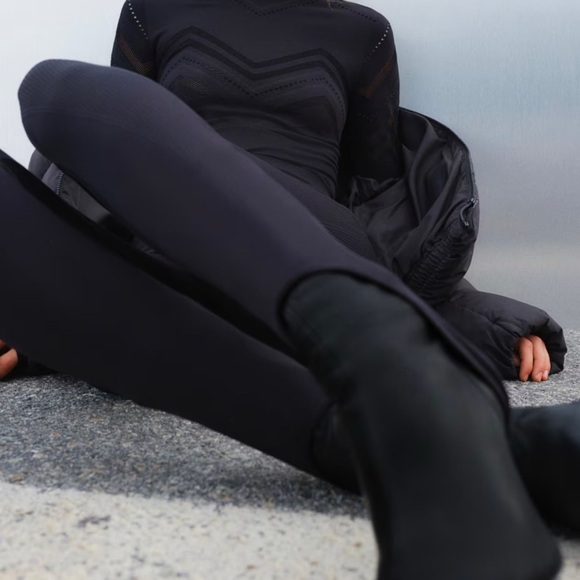 H&M STIRRUP BLACK LEGGINGS NWT - Picture 1 of 7